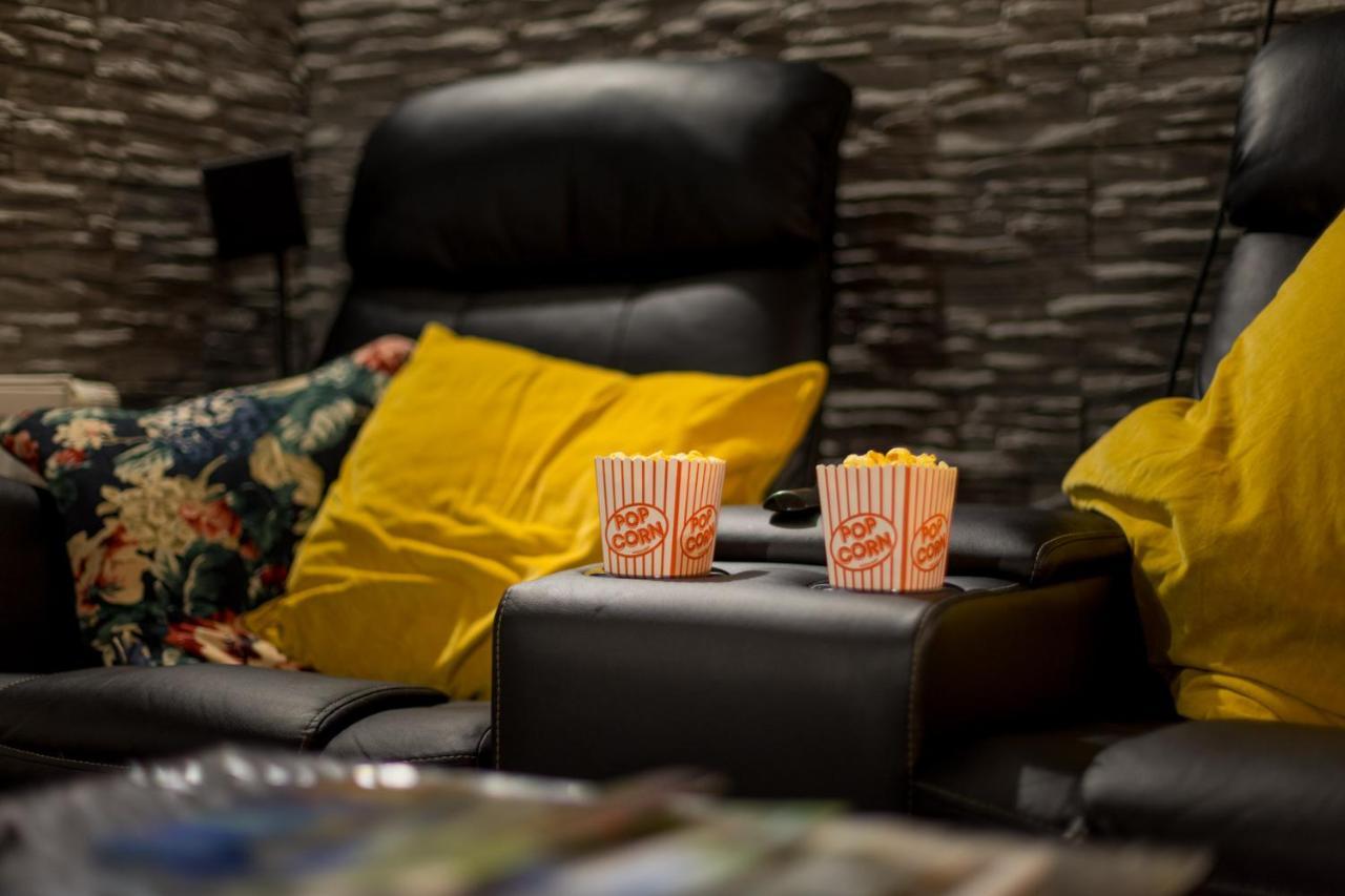 Home Cinema Kassel Kültér fotó